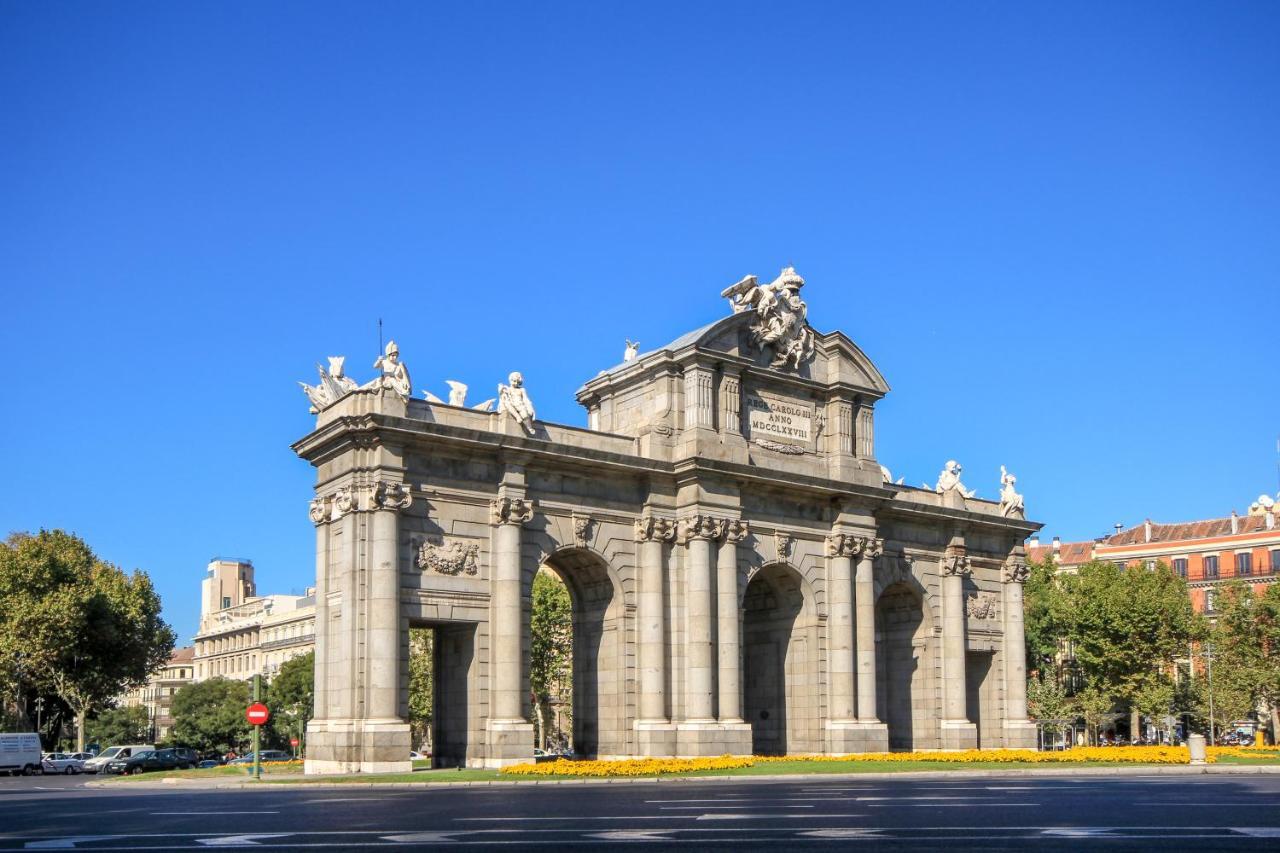 Luxury Belmont Puerta Del Sol Apartment Madrid Exterior foto