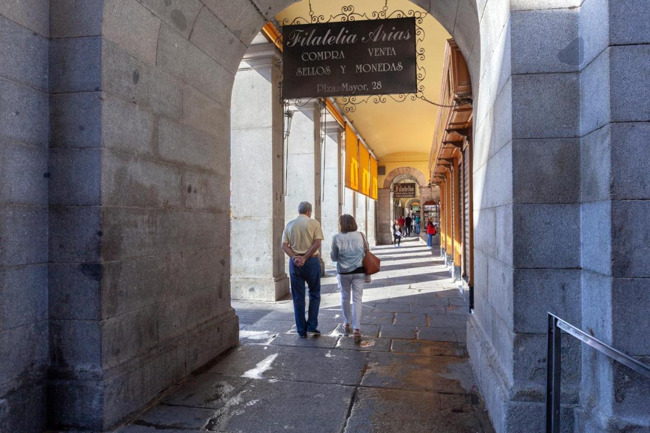 Luxury Belmont Puerta Del Sol Apartment Madrid Exterior foto